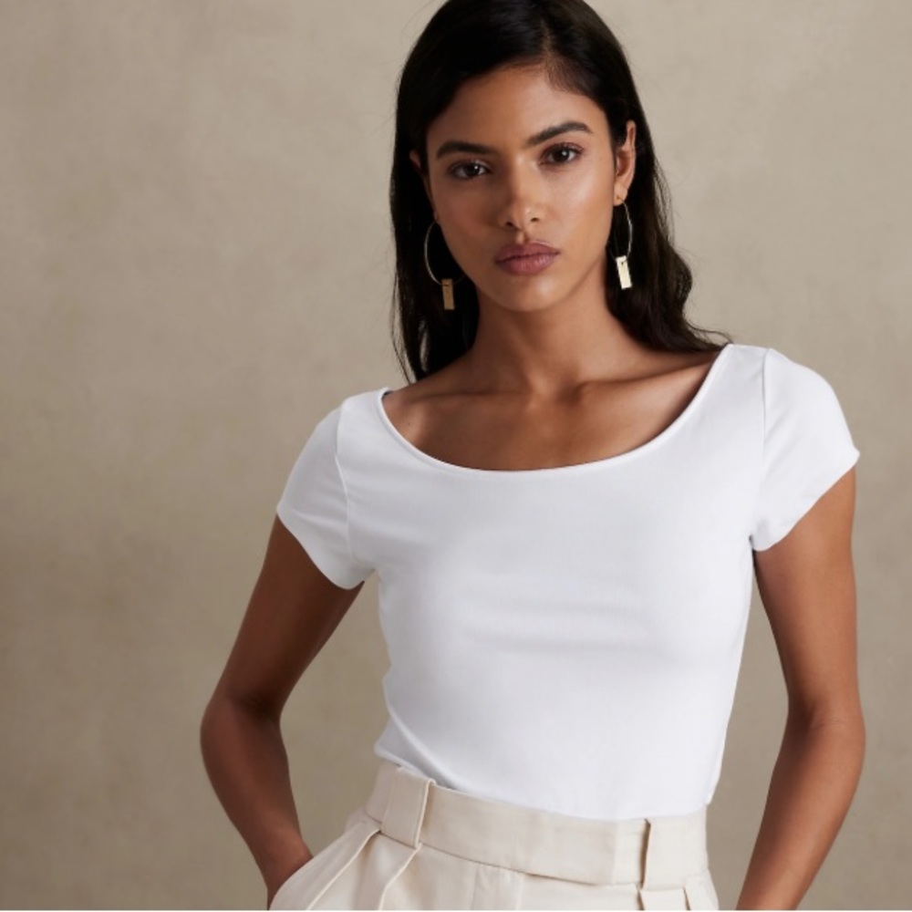 BR Refined Scoop-Neck T-Shirt